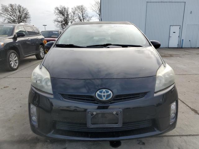 39155214-2010-toyota-prius_5