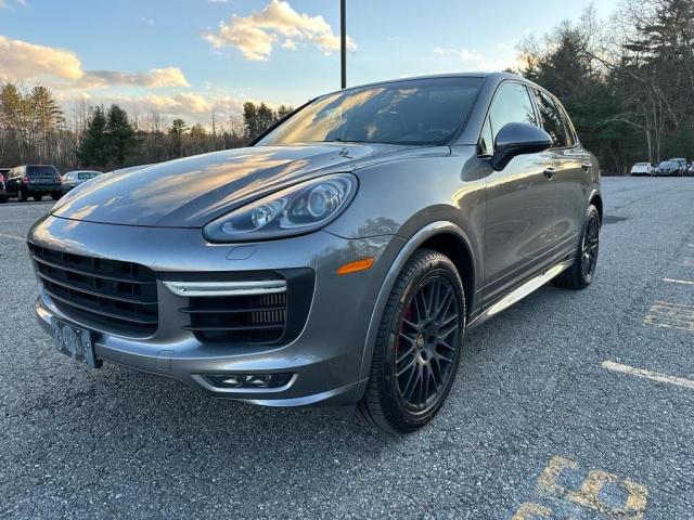 39170104-2016-porsche-cayenne_2