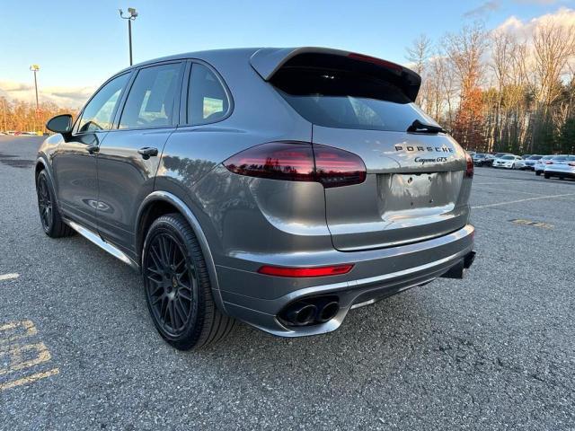 39170104-2016-porsche-cayenne_3