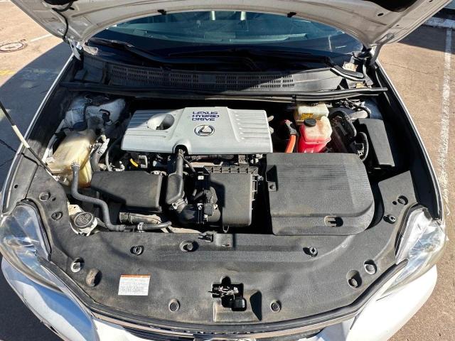 39233454-2012-lexus-ct-200_7