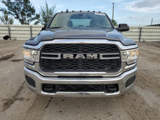 39361704-2019-ram-all-models_5