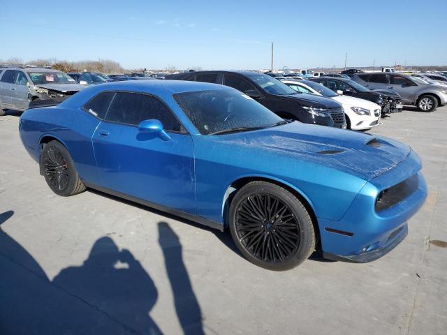 39410054-2015-dodge-challenger_4