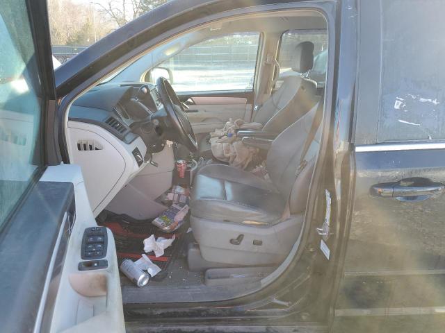 46438504-2011-volkswagen-routan_7