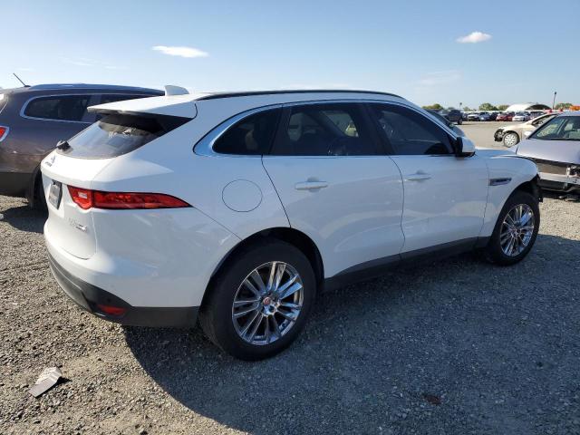 48327504-2017-jaguar-f-pace_3