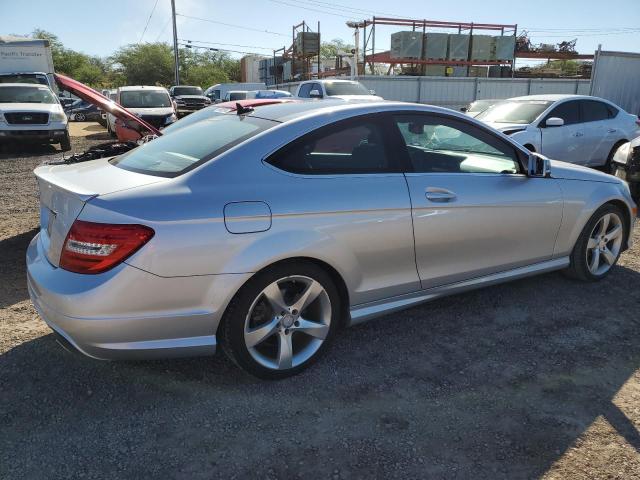 51080744-2014-mercedes-benz-c-class_3