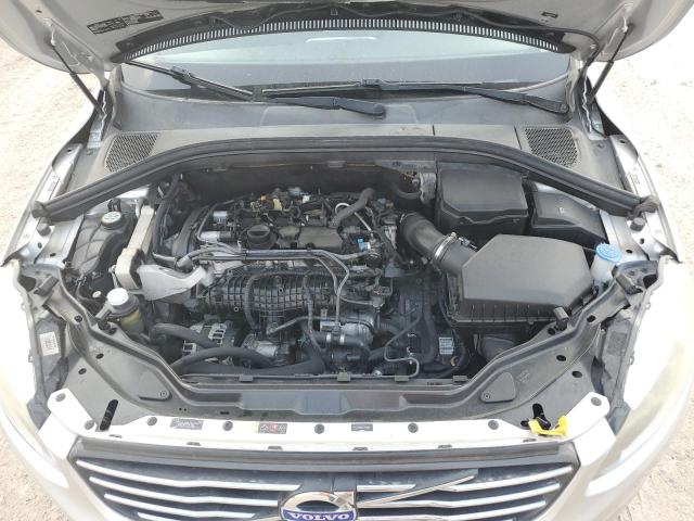 51443323-2015-volvo-xc60_11