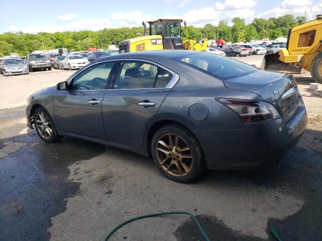 54281854-2014-nissan-maxima_2