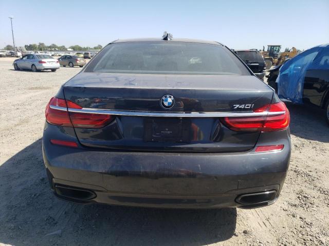 55013004-2016-bmw-7-series_6