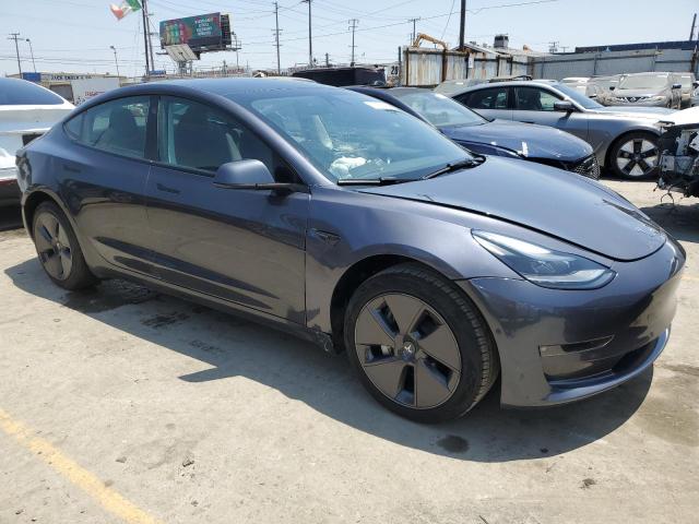 57091644-2023-tesla-model-3_4