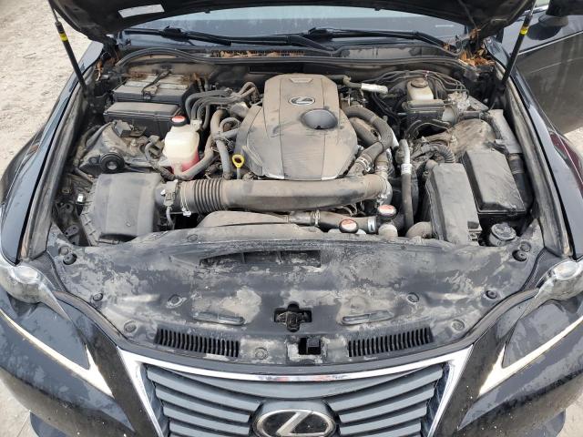 58583974-2016-lexus-is_11