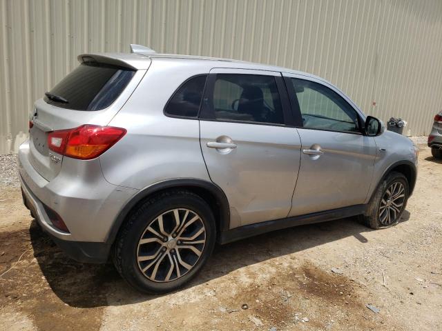 58633393-2018-mitsubishi-outlander_3