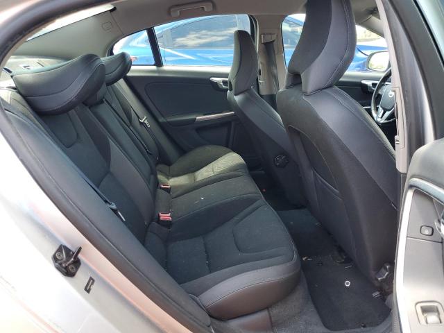 61192684-2012-volvo-s60_10