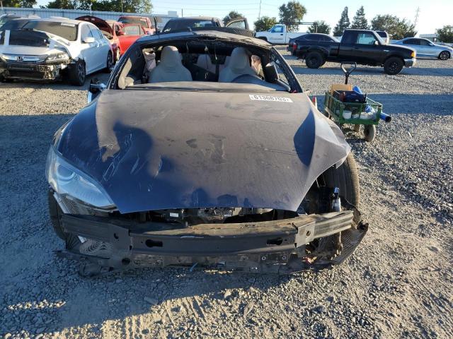 61368703-2015-tesla-model-s_5