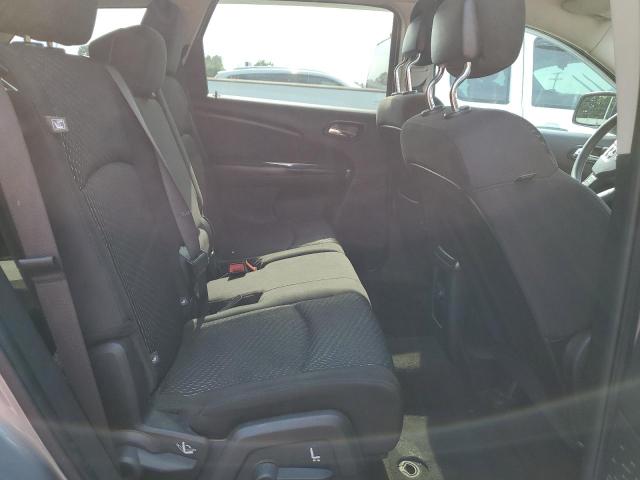 62123704-2015-dodge-journey_11