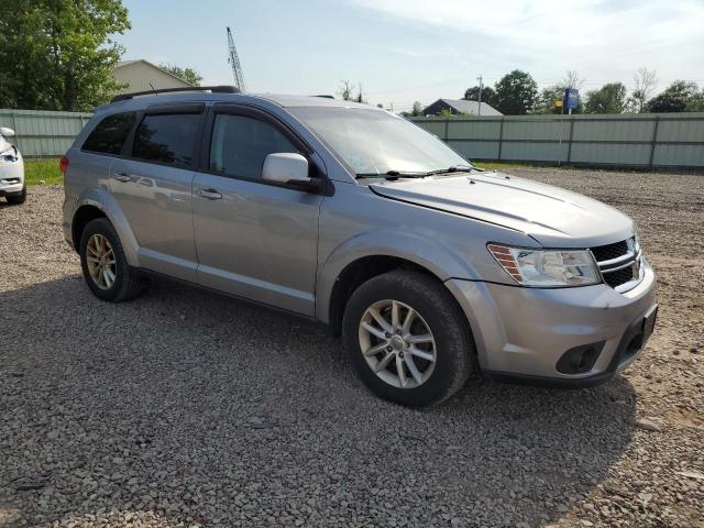 62123704-2015-dodge-journey_4