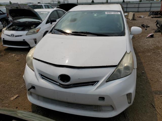 64071354-2014-toyota-prius_5