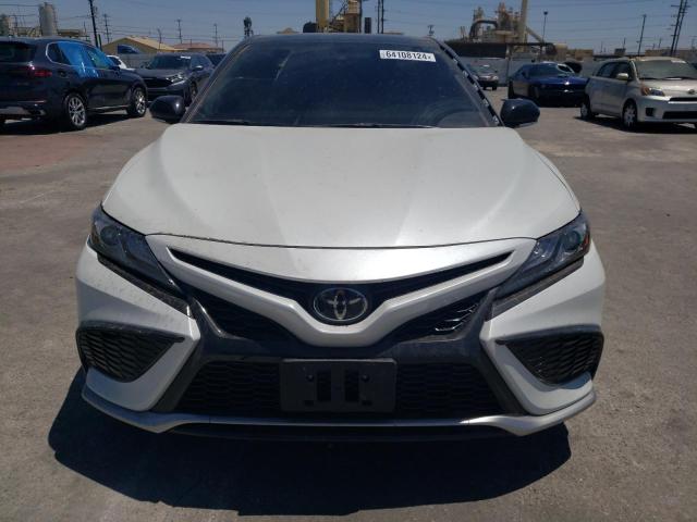 64108124-2024-toyota-camry_5