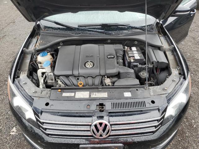 64381994-2013-volkswagen-passat_11