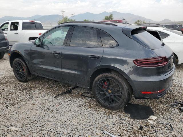 64389034-2018-porsche-macan_2