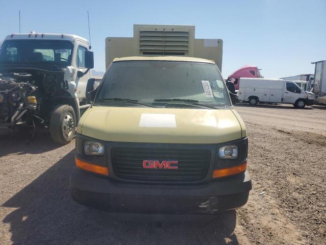 64572263-2014-gmc-savana_5