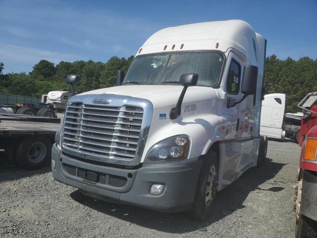 64769213-2016-freightliner-all-other_2