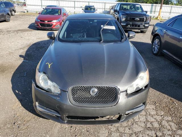 64886453-2010-jaguar-xf_5