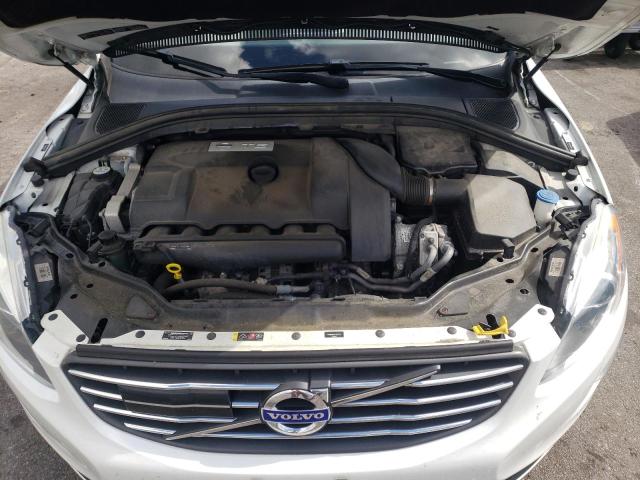 65420623-2015-volvo-xc60_11