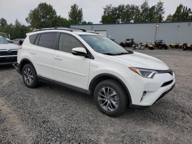 66302694-2018-toyota-rav4_4