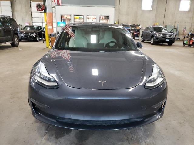 66731434-2018-tesla-model-3_5