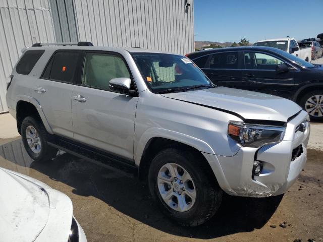 67581004-2024-toyota-4runner_4