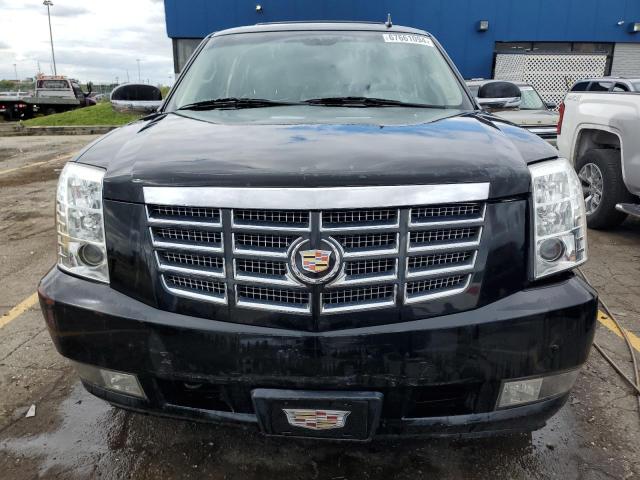 67661094-2014-cadillac-escalade_5