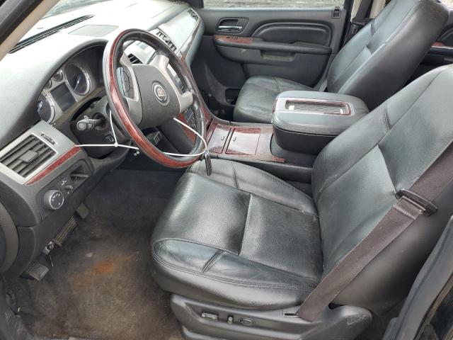 67661094-2014-cadillac-escalade_7