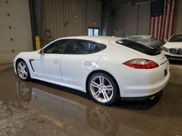 67702194-2012-porsche-panamera_2