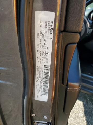 67804024-2015-jeep-grand-cherokee_14