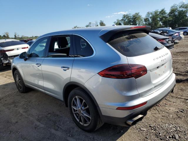 68231593-2016-porsche-cayenne_2