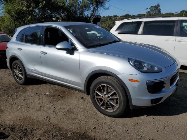 68231593-2016-porsche-cayenne_4