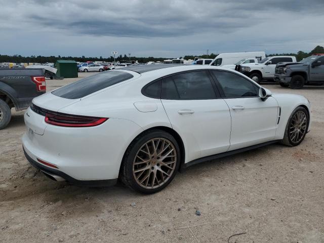 68439404-2018-porsche-panamera_3