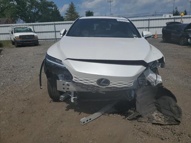 68787844-2024-lexus-rx350_5