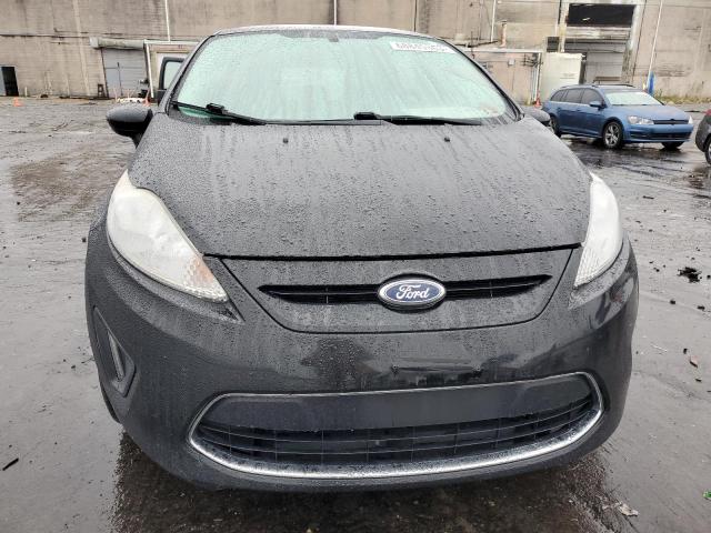 68845363-2012-ford-fiesta_5