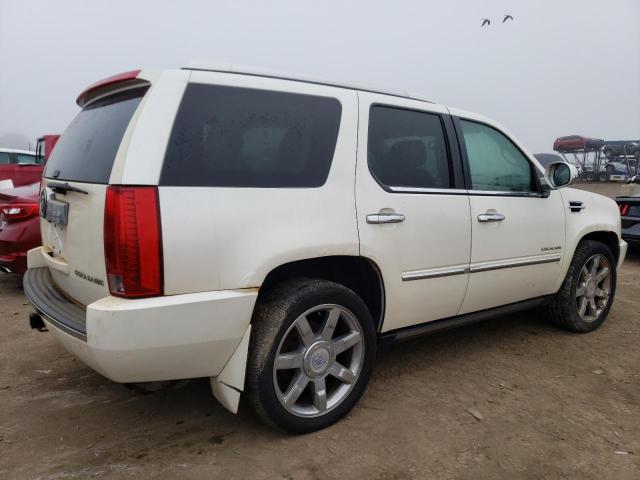 69528903-2011-cadillac-escalade_3