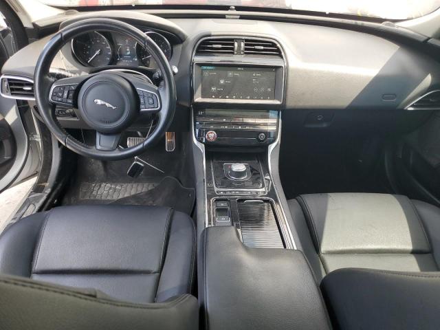 69540054-2019-jaguar-xe_8