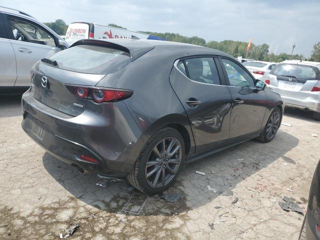 69666734-2019-mazda-3_3