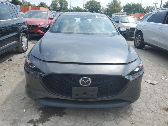 69666734-2019-mazda-3_5