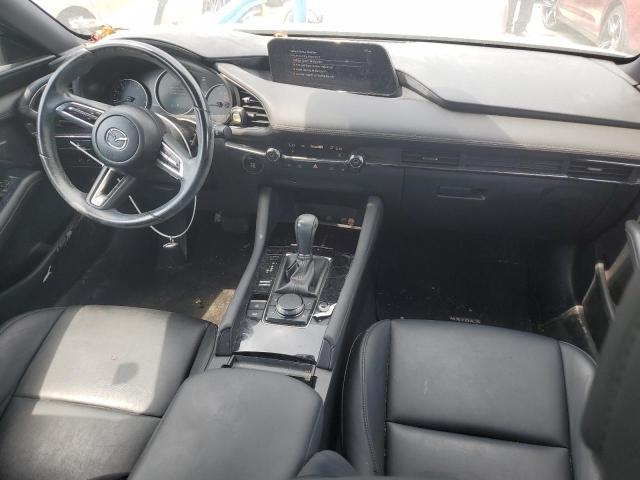 69666734-2019-mazda-3_8