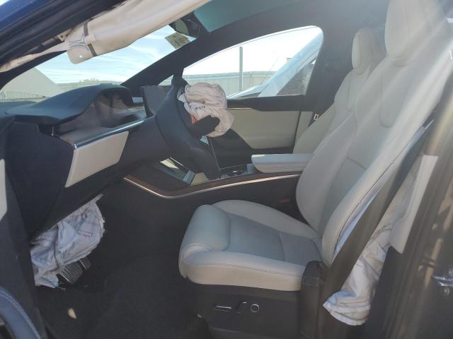 69699774-2022-tesla-model-x_7