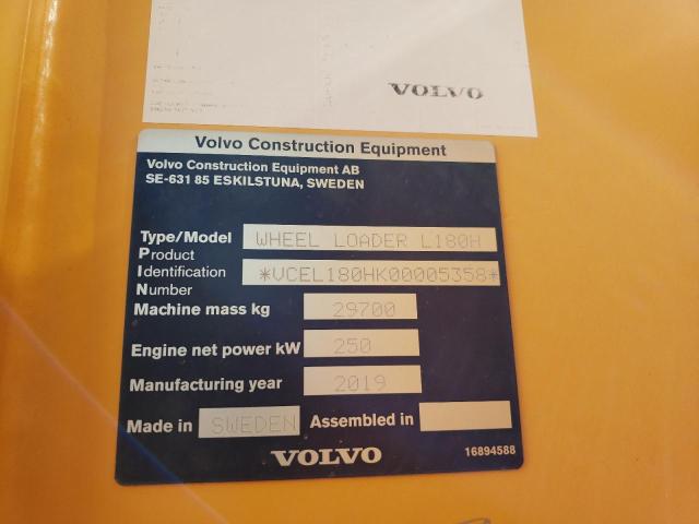 69819403-2019-volvo-all-models_10