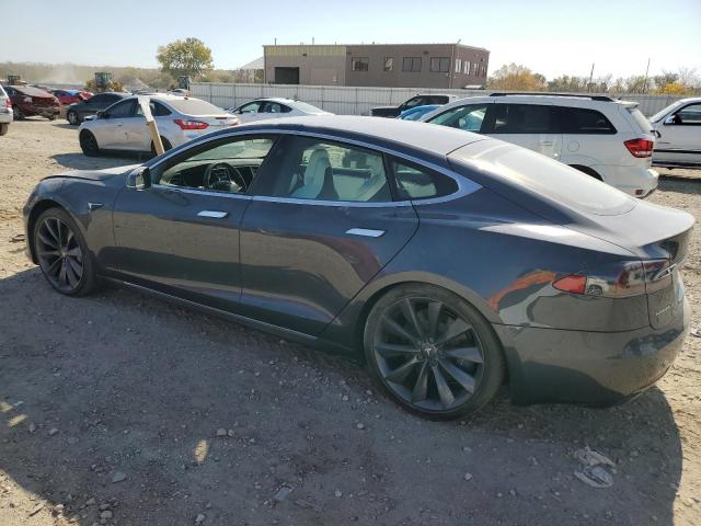 69949364-2017-tesla-model-s_2