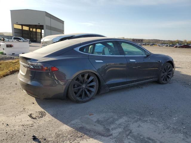 69949364-2017-tesla-model-s_3