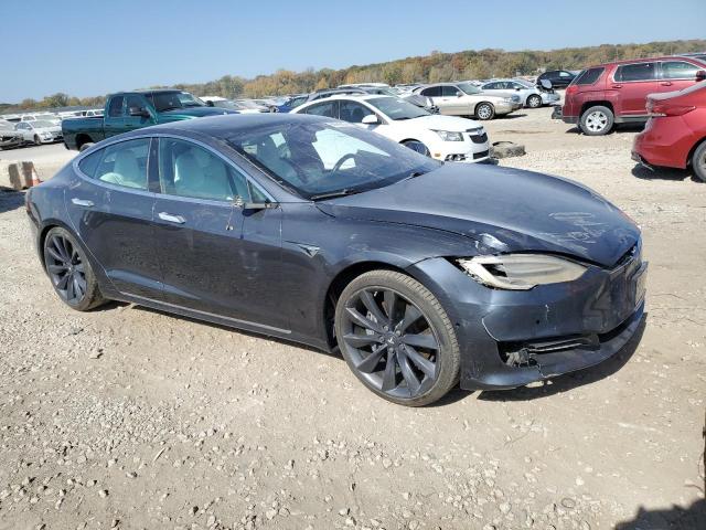 69949364-2017-tesla-model-s_4