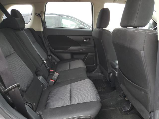 69996384-2018-mitsubishi-outlander_11